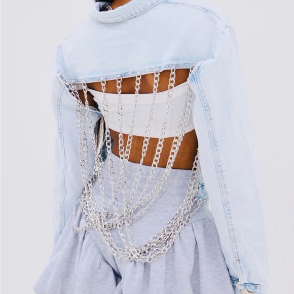 Party in the back Denim Jacket 🔥🔥🔥🔥 - Picture 5 of 5